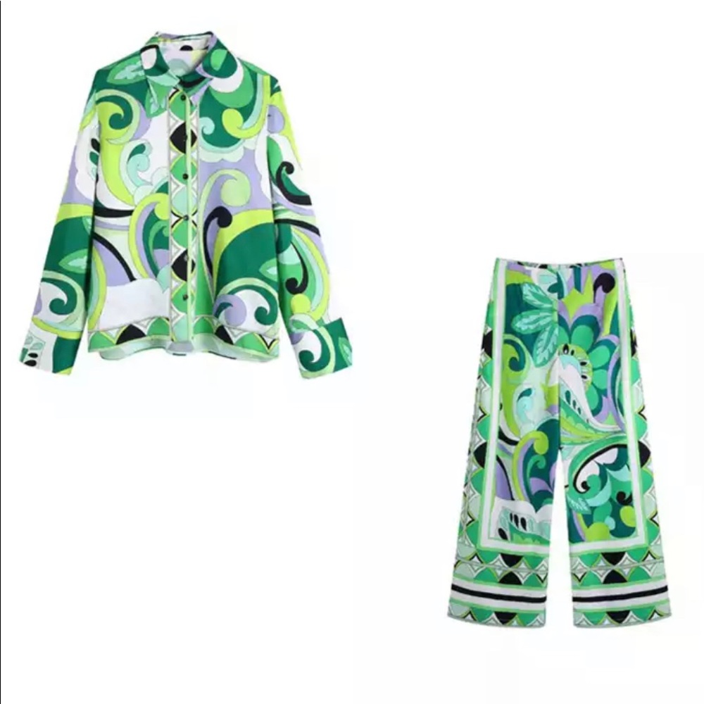 Multi colored pants set